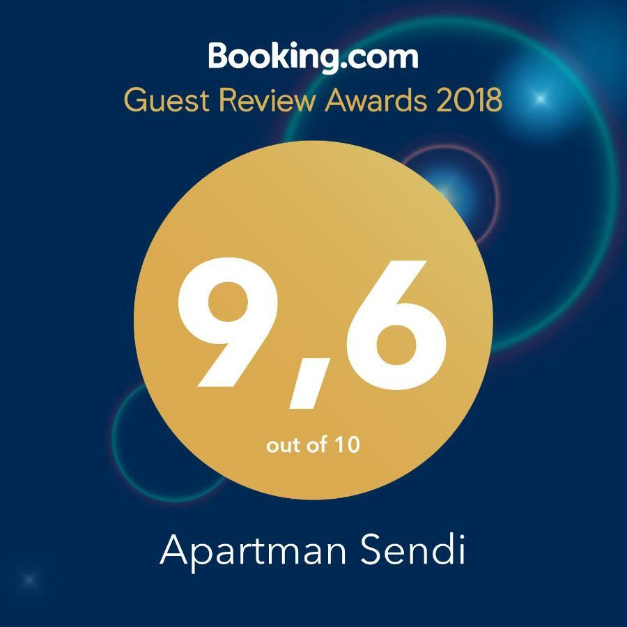 Apartman Sendi Pula Exterior foto